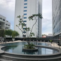 Photo taken at Pool @ Orchard Hotel by Chialin A. on 12/3/2022