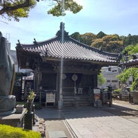 Photo taken at 大栗山 花蔵院 大日寺 (第13番札所) by 耕岩 　. on 5/4/2023