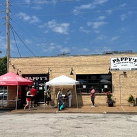 Photo taken at Pappy&amp;#39;s Smokehouse by Katie L. on 7/3/2022