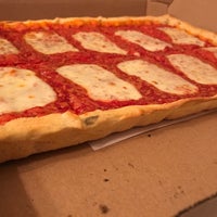 8/30/2017にJo  G.がRizzo&amp;#39;s Fine Pizzaで撮った写真