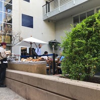 Foto tirada no(a) Cupertino Hotel por Jo  G. em 6/22/2017