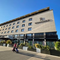 รูปภาพถ่ายที่ Hôtel Renaissance โดย David Y. เมื่อ 10/9/2021