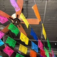 Das Foto wurde bei Cinco De Mayo Mexican Restaurant von Jennifer M. am 5/10/2018 aufgenommen