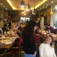 4/5/2018 tarihinde Ahmet K.ziyaretçi tarafından Carrino di Cafe'de çekilen fotoğraf