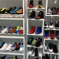 Photo taken at Foot Locker by IMTHERE5 T. on 12/7/2012