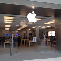 Photo taken at Apple Watford by Alan B. on 10/3/2012
