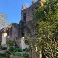 Photo taken at Cimitero Acattolico di Testaccio by Salla T. on 12/7/2023