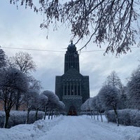 Photo taken at Kallion kirkkopuisto by Salla T. on 1/3/2023
