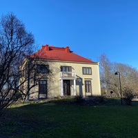 Photo taken at Verkatehtaanpuisto by Salla T. on 4/21/2020