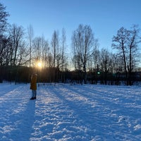 Photo taken at Pornaistenniemen koira-aitaus by Salla T. on 3/3/2022