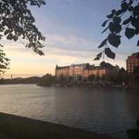 Photo taken at Kaisaniemenranta by Salla T. on 9/18/2017