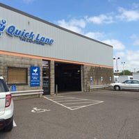 รูปภาพถ่ายที่ Quick Lane at Roseville Midway Ford โดย Quick Lane at Roseville Midway Ford เมื่อ 3/6/2015
