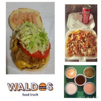 Das Foto wurde bei Waldos Food Truck von Waldos Food Truck am 10/31/2015 aufgenommen