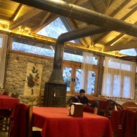 11/7/2021 tarihinde 🪷N@ 🪷ziyaretçi tarafından Damla Restaurant'de çekilen fotoğraf
