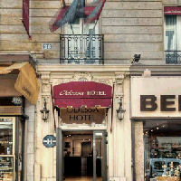 Photo taken at Hôtel Odessa by Hotel Odessa Montparnasse Paris on 6/13/2014