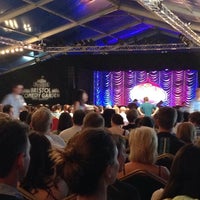 Снимок сделан в Bristol Comedy Garden пользователем Thomas M. 7/3/2014