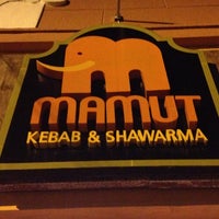 รูปภาพถ่ายที่ Mamut Kebab &amp;amp; Shawarma โดย Vinicius S. เมื่อ 1/14/2013