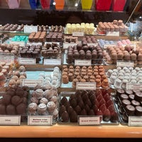 Photo taken at teuscher Chocolates - Rockefeller Center by Aljoharah on 11/2/2022