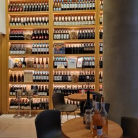 Photo taken at Milos Wine Bar by Ashly P. on 9/2/2022