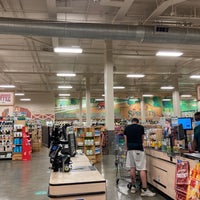 Photo taken at Sprouts Farmers Market by Danny T. on 4/21/2021