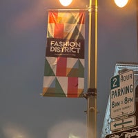 Foto tirada no(a) Fashion District por Danny T. em 5/1/2023