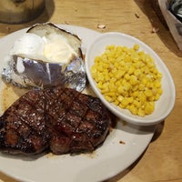 Photo taken at Logan&amp;#39;s Roadhouse by Troy on 9/20/2018
