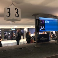 Photo taken at Baggage Claim - T6 by Chris T. on 8/2/2019
