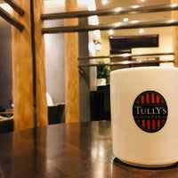 Photo taken at Tully&amp;#39;s Coffee by Ikuraちゃん on 10/8/2018