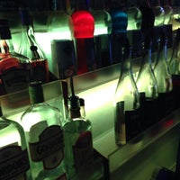 Foto tirada no(a) Skver bar por Vladimir L. em 12/19/2014