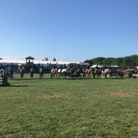Foto tirada no(a) Hampton Classic Horse Show por Katie F. em 8/30/2017
