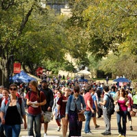 รูปภาพถ่ายที่ Texas State University โดย Texas State University เมื่อ 6/16/2014