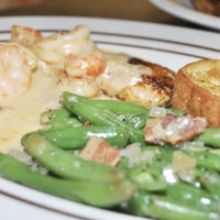 Das Foto wurde bei Orleans Seafood Kitchen von Orleans Seafood Kitchen am 6/16/2014 aufgenommen
