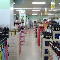 รูปภาพถ่ายที่ Big J&amp;#39;s Wines &amp;amp; Liquors โดย Big J&amp;#39;s Wines &amp;amp; Liquors เมื่อ 6/16/2014