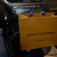 Photo taken at Louis Vuitton by 💪🏾 on 3/26/2021