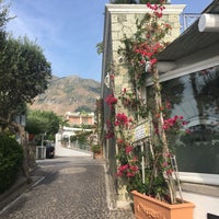 Das Foto wurde bei Sorriso Thermae Resort &amp;amp; SPA von Olia P. am 7/8/2019 aufgenommen