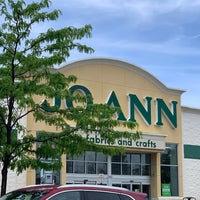 Photo taken at JOANN Fabrics and Crafts by Elizabeth B. on 5/22/2019