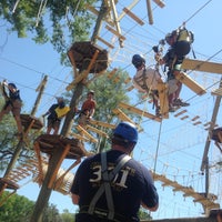6/19/2014 tarihinde Wild Blue Ropes Adventure Parkziyaretçi tarafından Wild Blue Ropes Adventure Park'de çekilen fotoğraf