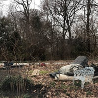 Foto tirada no(a) Awbury Arboretum por Adam R. em 3/20/2018