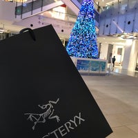 Arc Teryx Outdoor Supply Store In 横浜市