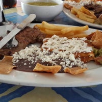 Photo taken at Restaurante Tinajas by Edgar L. on 10/4/2014