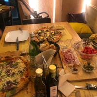 9/13/2022 tarihinde Dima Š.ziyaretçi tarafından Al Vicolo Pizza &amp;amp; Vino'de çekilen fotoğraf