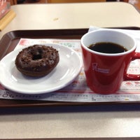 Photo taken at Mister Donut by turbo+ on 4/27/2013