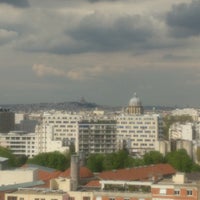 Foto diambil di Paris Marriott Rive Gauche Hotel &amp;amp; Conference Center oleh John C. pada 4/8/2019