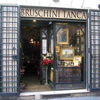 รูปภาพถ่ายที่ Bruschini Tanca Antichità โดย Bruschini Tanca Antichità เมื่อ 4/16/2016