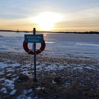 Photo taken at Kallahdenniemen uimaranta by Johanna A. on 1/12/2019