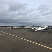 Foto diambil di Blackbushe Airport oleh Taner K. pada 2/3/2020