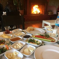 Photo taken at Şömine Restaurant by 👑👑👑 on 10/14/2017