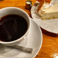 Photo taken at Paris COFFEE by もっち on 11/4/2018