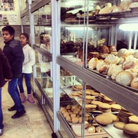 11/8/2012 tarihinde Anna P.ziyaretçi tarafından Markellos Baking Company'de çekilen fotoğraf