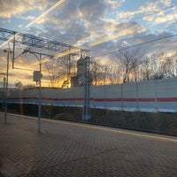 Photo taken at metro Slavyansky Bulvar by Annaneverstop on 4/8/2021